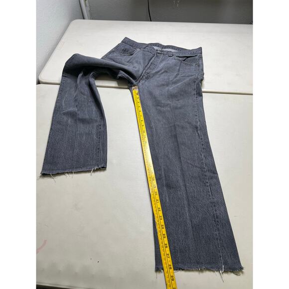 Vintage Levi's 501 Button Fly Denim Jeans 36x34 Grey distress Made In USA 80s - Picture 5 of 12